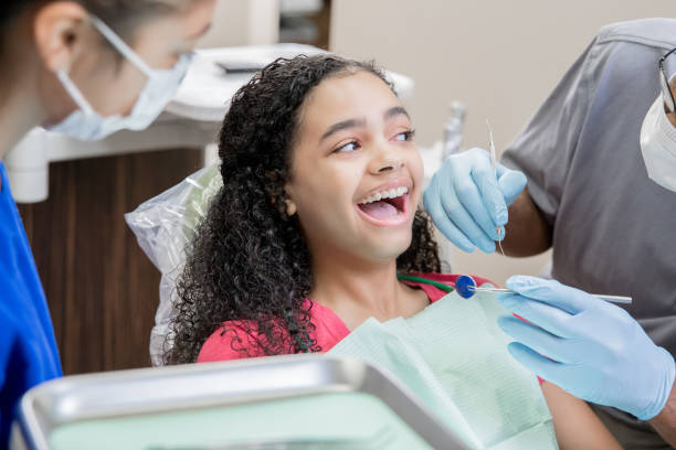 Best Emergency Tooth Extraction in Pearsall, TX